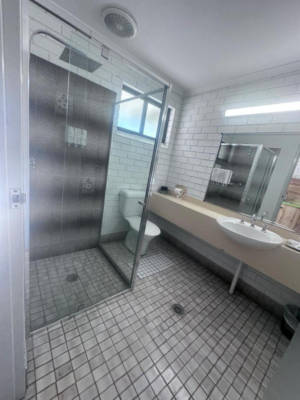 Albury Garden Court Motel Екстер'єр фото