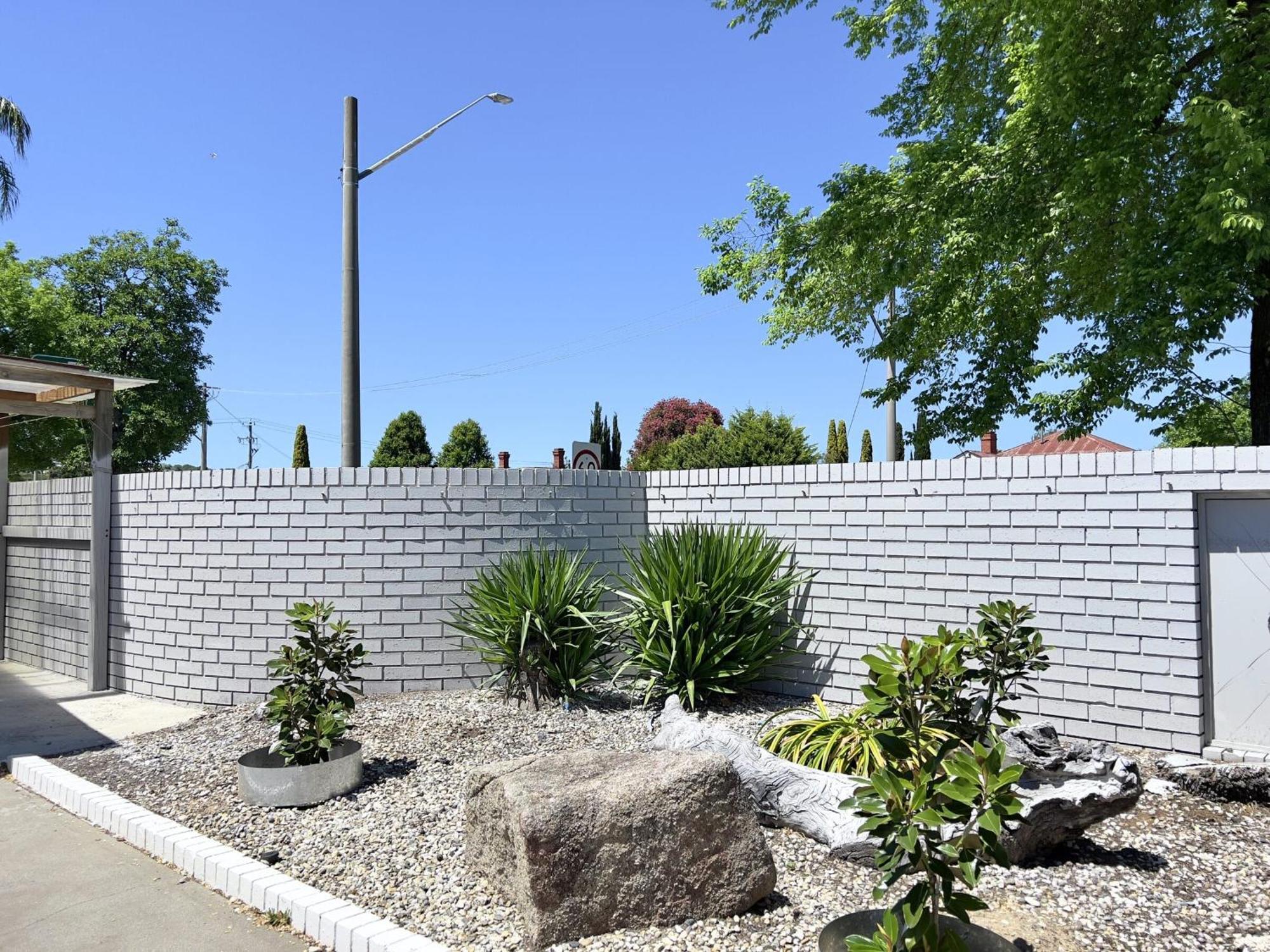 Albury Garden Court Motel Екстер'єр фото